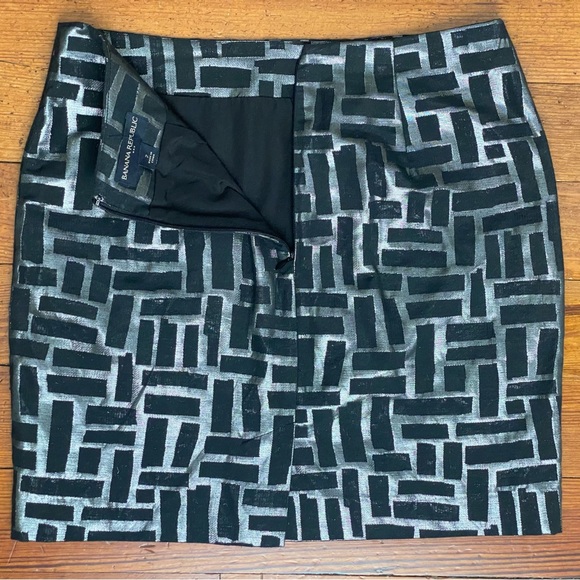 Banana Republic Factory black and silver metallic mini skirt lined holiday Sz 2 - Picture 6 of 11
